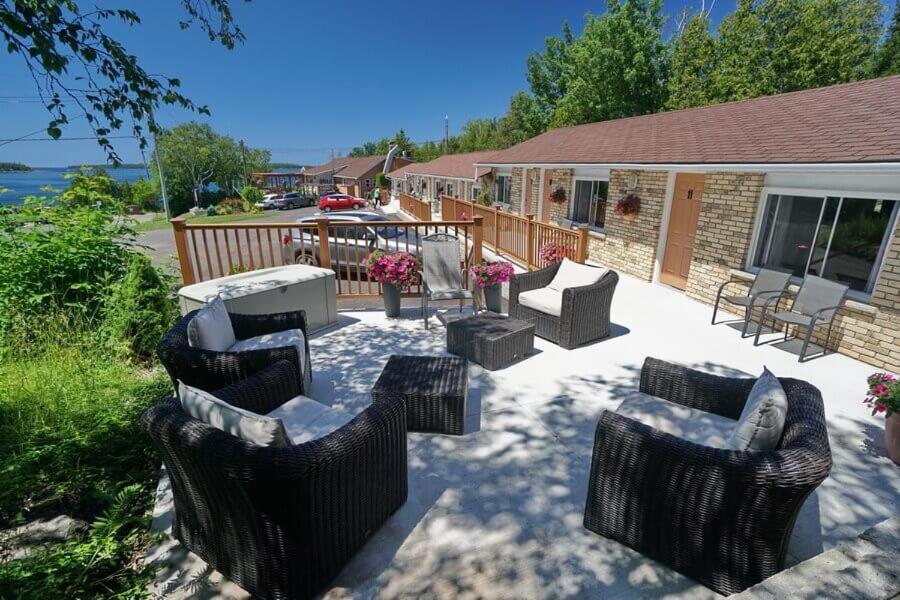 Grandview Motel Tobermory Esterno foto